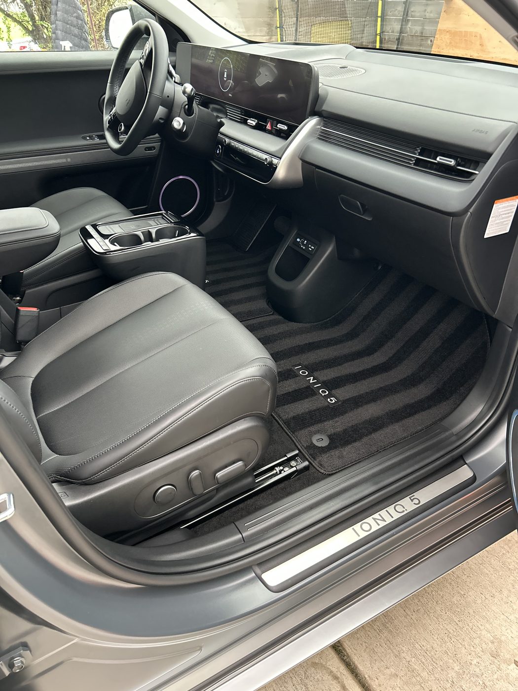 Hyundai Ioniq 5 — Interior Detail - after